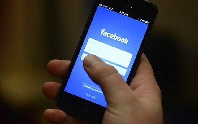 Tài khoản Facebook của bạn bị khóa hoặc bị đánh cắp và bạn đang tìm kiếm dịch vụ lấy lại tài khoản facebook